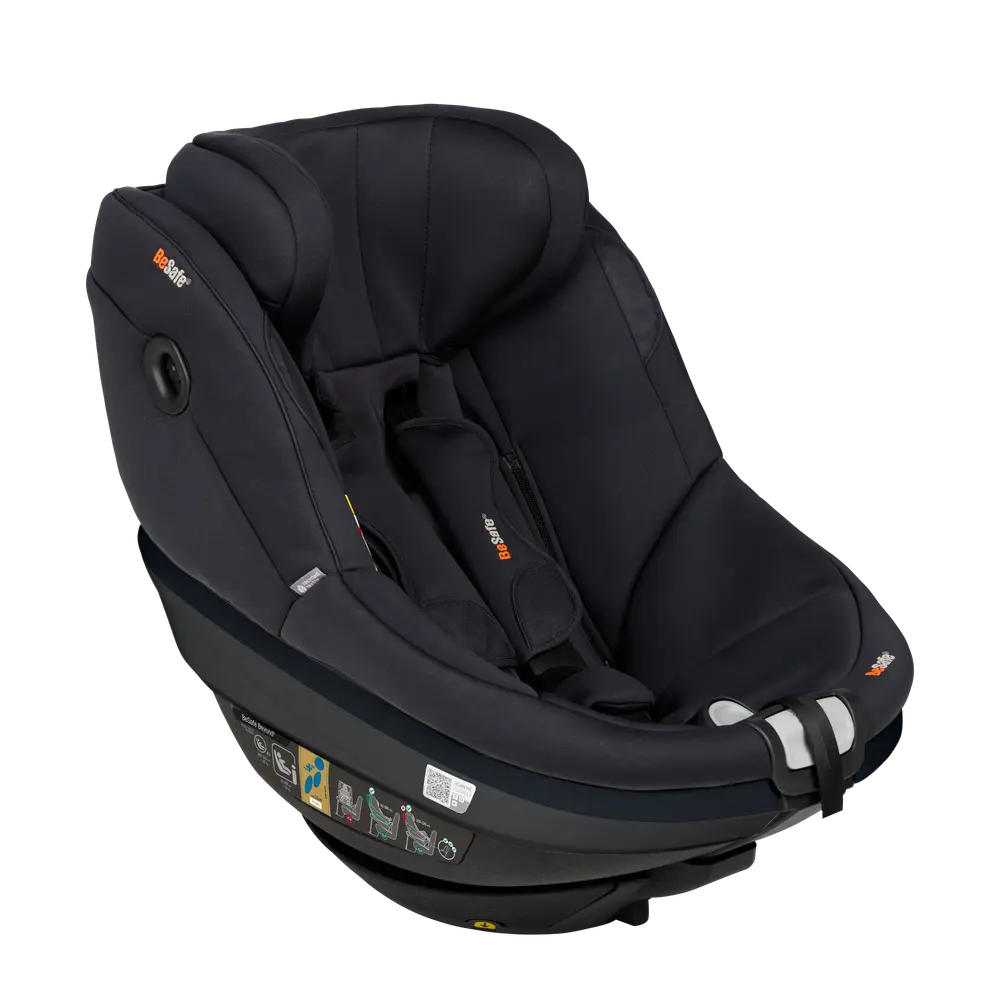 BeSafe Beyond² Bilbarnstol - Black SoftBreeze